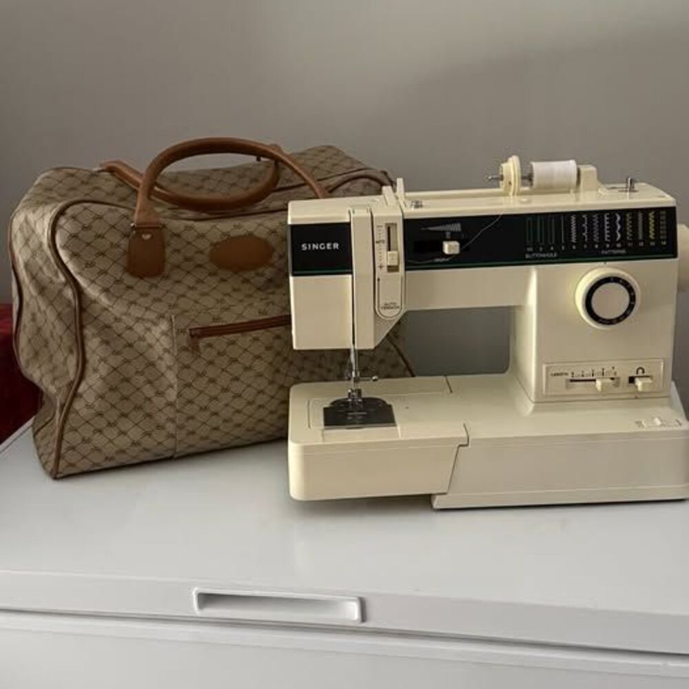 Singer Sewing Machine Model 7033.